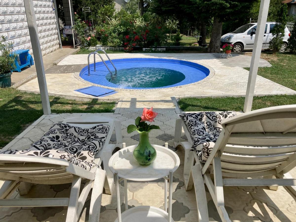 Apartman White House With Sauna And Jacuzzi 诺威萨 外观 照片