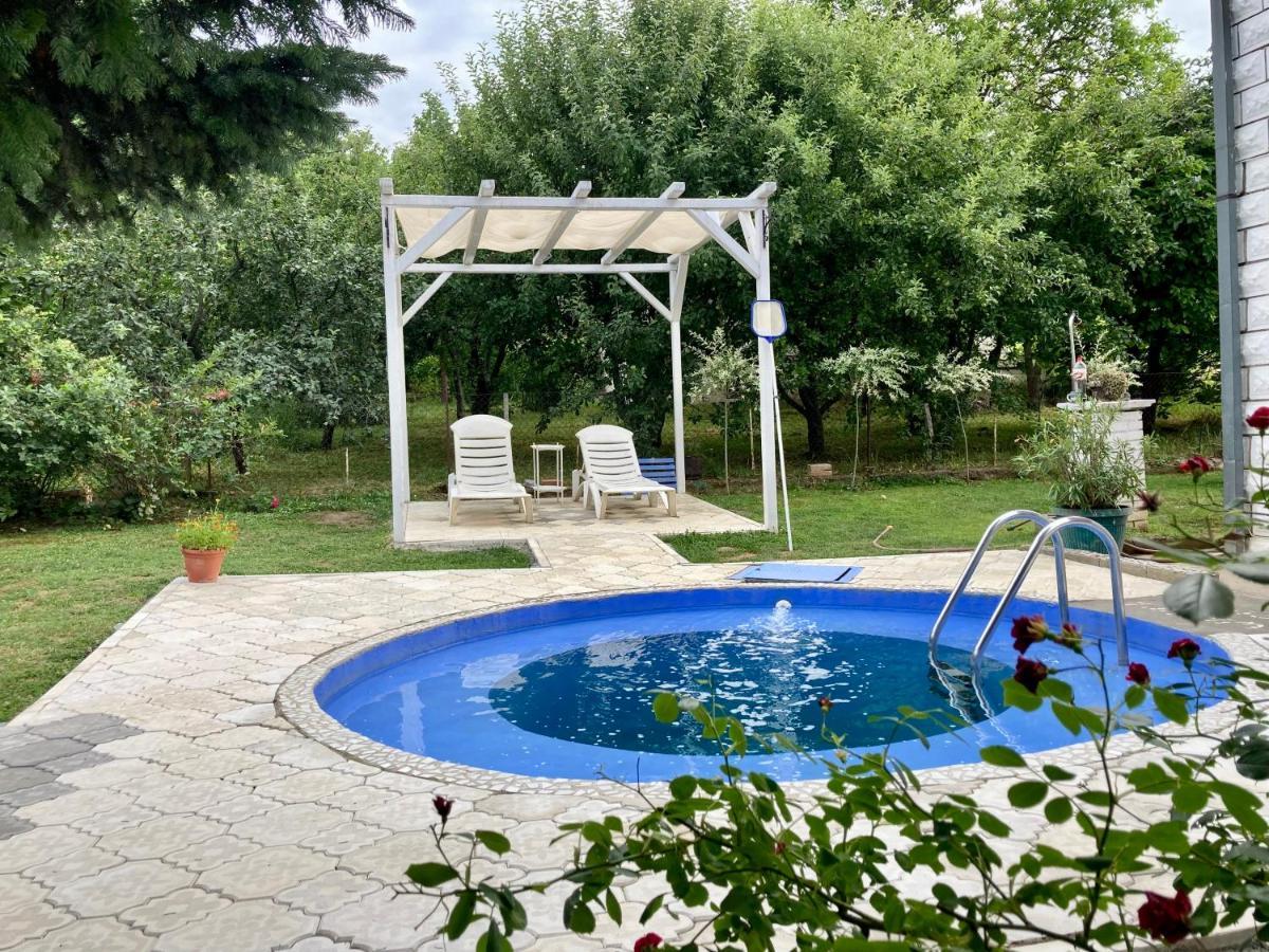 Apartman White House With Sauna And Jacuzzi 诺威萨 外观 照片