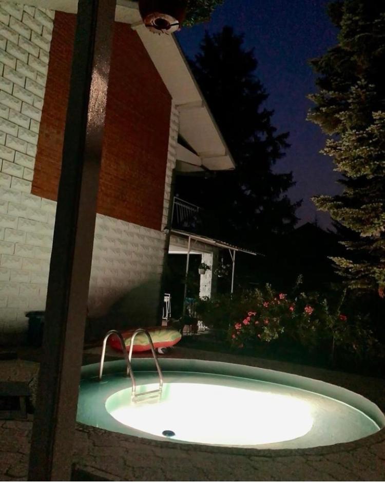Apartman White House With Sauna And Jacuzzi 诺威萨 外观 照片