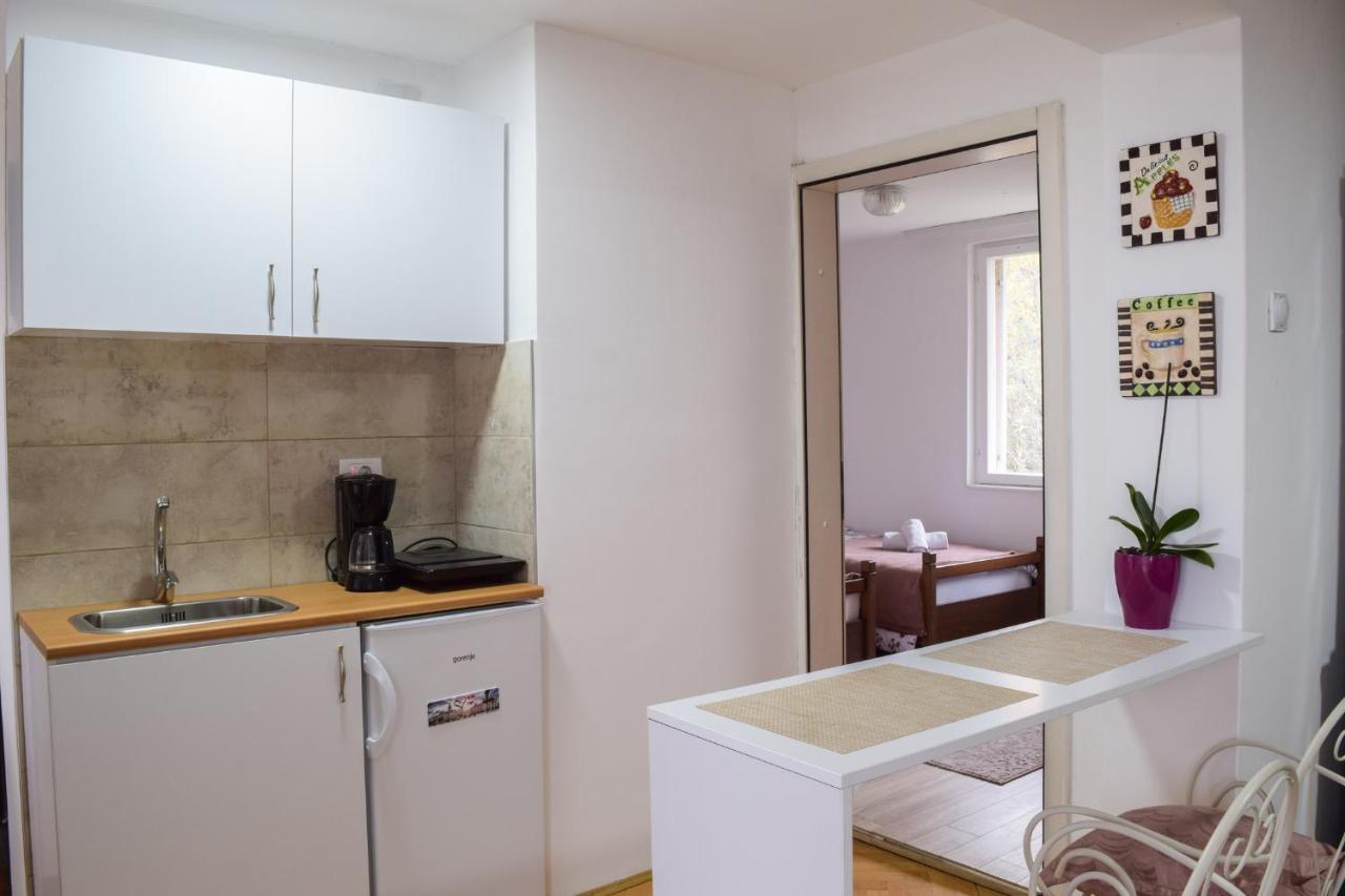 Apartman White House With Sauna And Jacuzzi 诺威萨 外观 照片