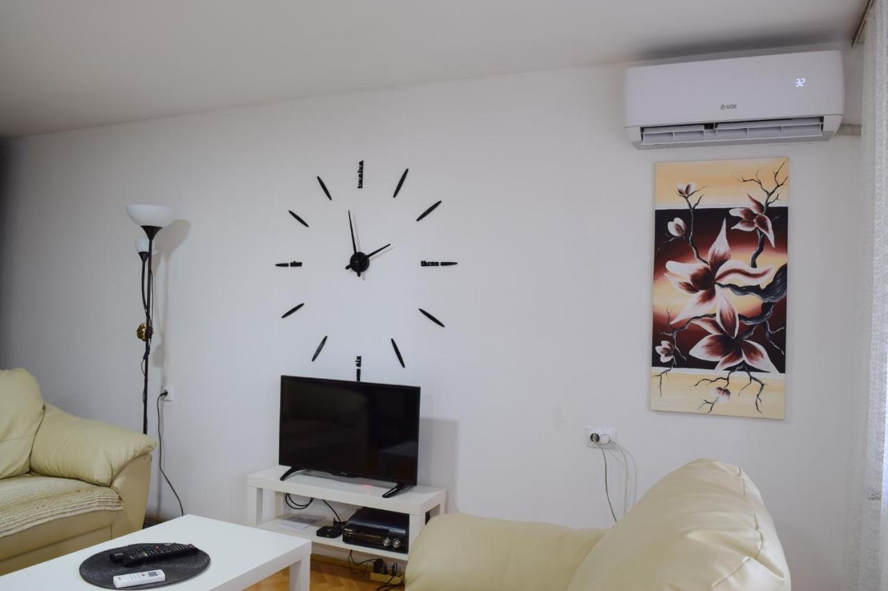 Apartman White House With Sauna And Jacuzzi 诺威萨 外观 照片