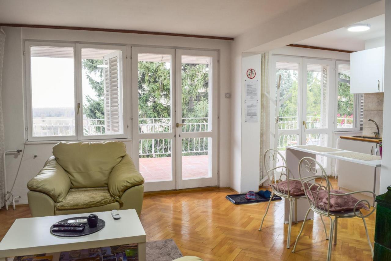 Apartman White House With Sauna And Jacuzzi 诺威萨 外观 照片